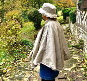 Cape femme par Mathilde coud pour L