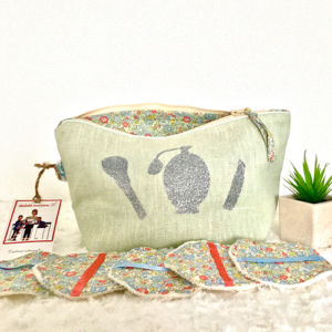 Trousse de toilette et lingettes par Mathilde coud pour L